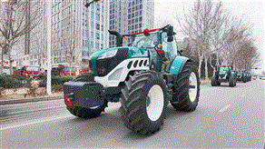 春耕看“新” | 向春天出發(fā)！雷沃CVT智能拖拉機集中交付