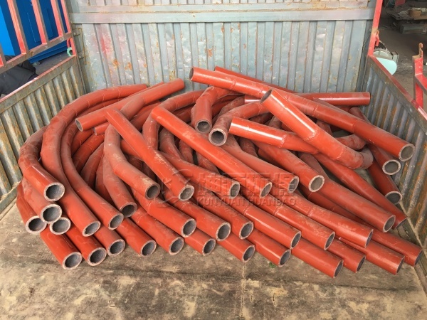 耐磨陶瓷復合管發貨現場